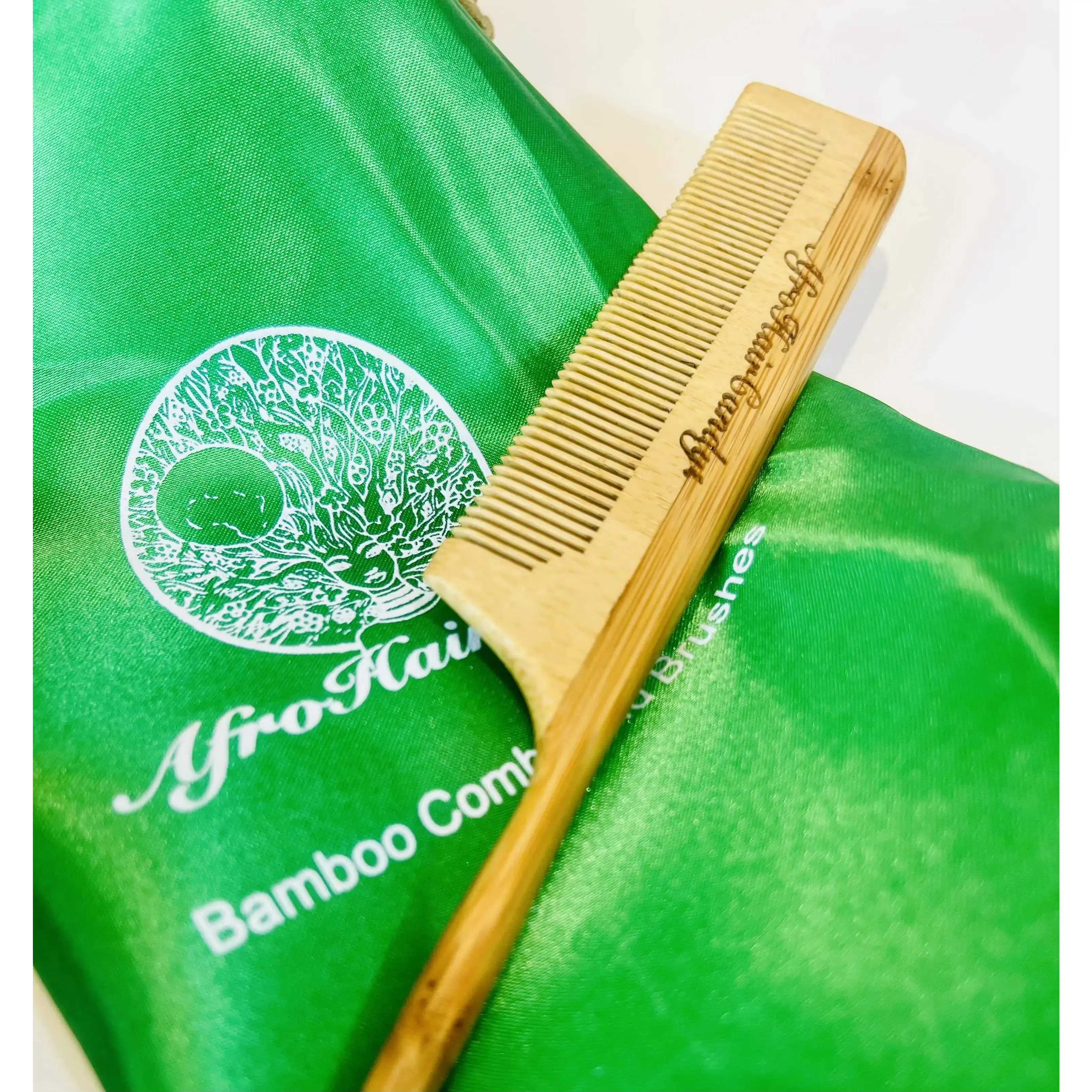 Bamboo Tail Comb – Precision Styling with Eco-Friendly Care