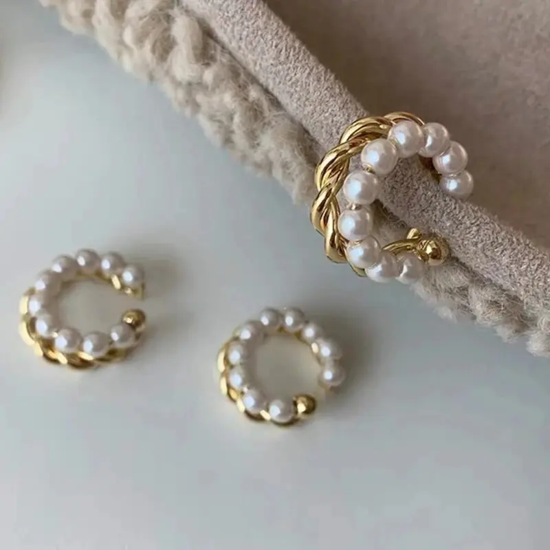 2025 New Korean Gold Color Double Circle Twist Pearl Ear Cuff Vintage Geometric Circle Earcuff Fake Piercing Pearls Clip on Earings 0