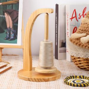 Wooden Yarn Holder, 1 Count Rotatable Yarn Holder, Magnetic Yarn Ball Holder, Rotating Yarn Organizer for Knitting and Crocheting, Gift for Crochet Lovers