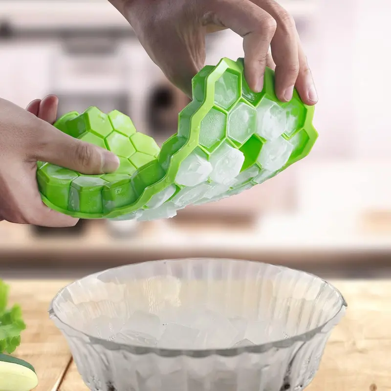 Premium Ice Cube Trays, Silicone Ice Cube Molds with Sealing Lid, 74-Ice Trays, Reusable, Safe Hexagonal Ice Cube Molds, for Chilled Drinks, Whiskey, Cocktail, Food 0