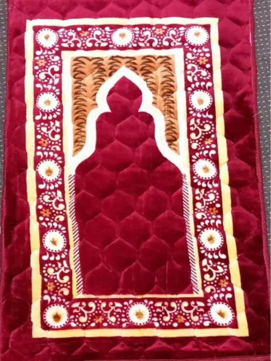 Muslim Islamic Prayer Mat Cushioned Musallah Namaz Rug - 80 x 120cm, Extra Thick, Durable, Portable 2