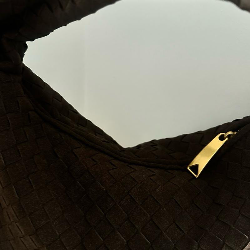 MONA maxi woven knot detail handbag in walnut 5
