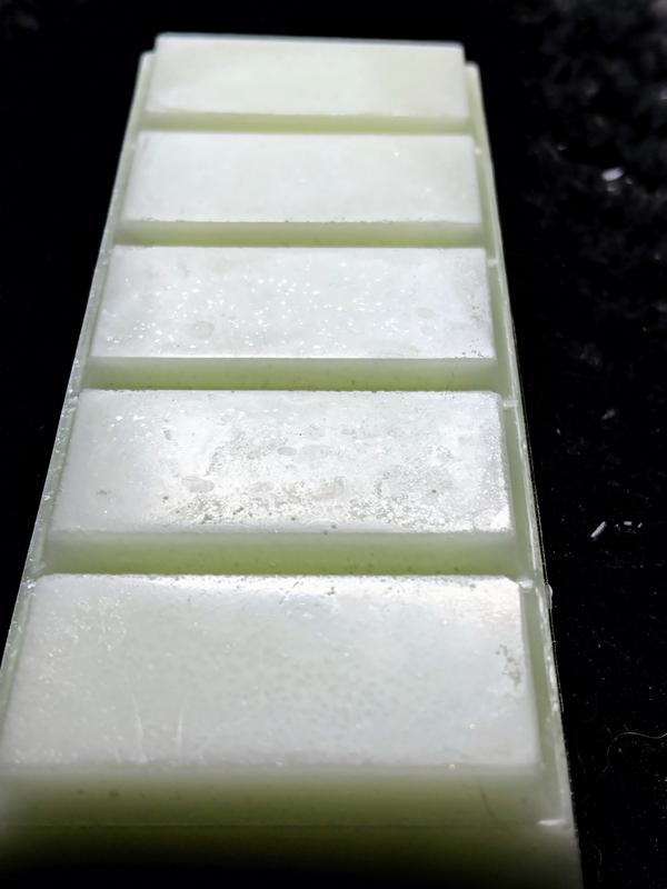 Daffodil & Vanilla Snap Bar. Highly Scented. Fully Compliant. Perfume Aroma Freshener Fragrance 1