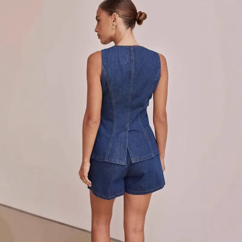 2025 spring and summer new fashion sleeveless waist high waist loose denim shorts and vest set 1