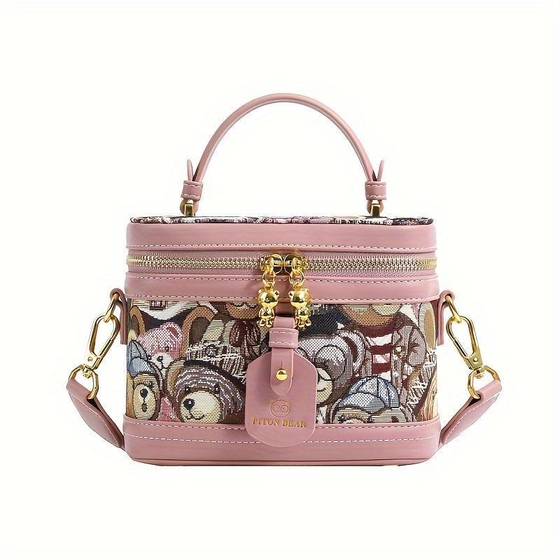 Bolso Tipo Cubo para Mujer con Diseño de Oso de Peluche - Elegante Bolso Cilíndrico con Correa de Hombro Ajustable, Cierre de Cremallera y Herrajes en Tono Dorado en Rosa Brillante/Marrón Claro/Azul, Bolso Casual | Diseño Juguete | Correa Decorativa 7