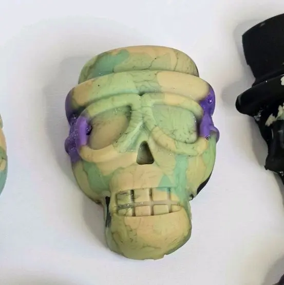 Multicoloured Skull Home Decor Recycled Fillament - Festive Ornaments 7