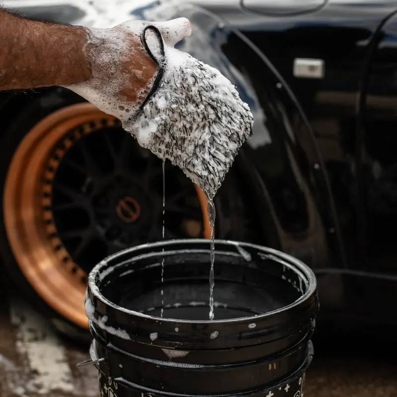 Wheel Mitt 1