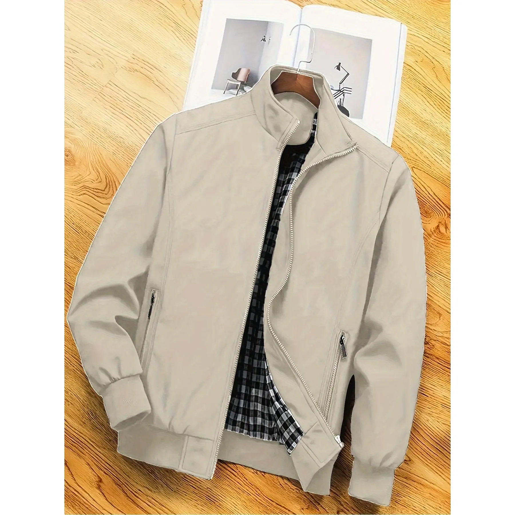 Solid Color Polyester Regular Fit Jacket - Men's Casual Non-Stretch Workwear with Zippered Pockets and Small Stand Collar for Spring/Autumn