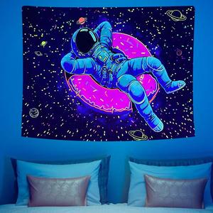 Astronaut Pattern Tapestry, 1 Count Fluorescent Wall Hanging Tapestry, Decorative Tapestry for Home Living Room Bedroom, Tapestry Wall Decor