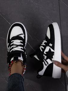 Women's Star Patched Design Lace Up Front Low Top Sneakers & Trainers, 2024 Matching Comfortable Skate Shoes, Commuter Sports Shoes for Girl Work Walking Shoes, Autumn Outfits 2024, Cute Winter Outfits