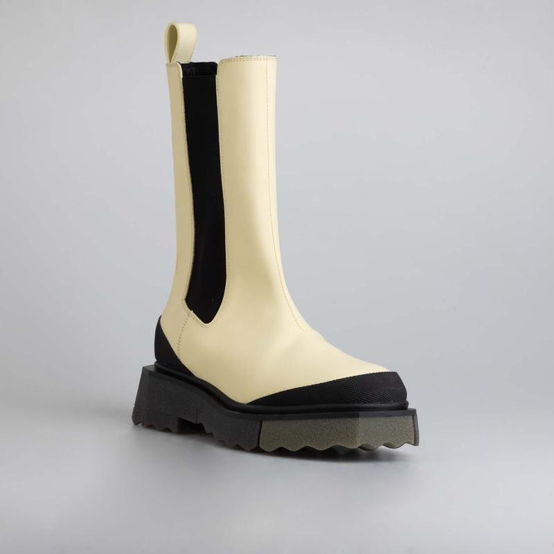 Women's Off White Calf Sponge Chelsea Boots in Cream 1