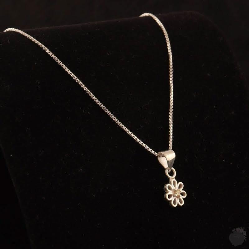 Citrine Sunshine: Daisy Radiance 4