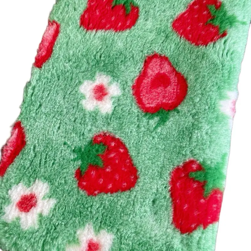 Strawberry Summer Design Vet Bed Washable Dog Puppy Whelping Bed Mat pet fluffy 1