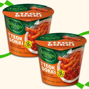 bibigo SWEET & Spicy Tteokbokki Rice Cake x2 Cup Bundle - 125g x2 - Authentic Korean Street Food Instant Chewy Snack Topokki Tteokbokki toppoki