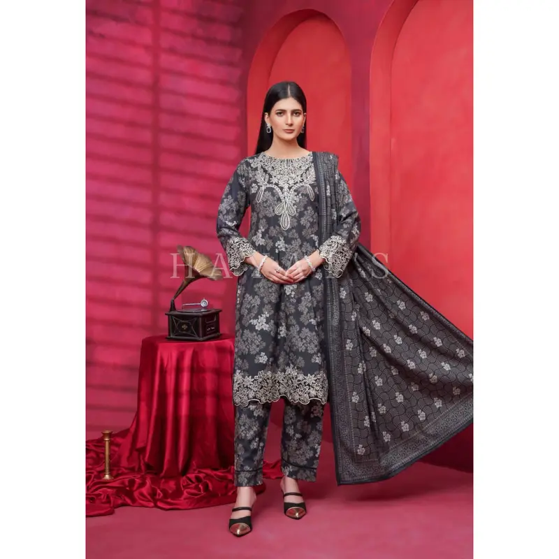 Dhanak Dress with Shawl |3 Pc| Winter Collection | Hayats UMHAT0560 8