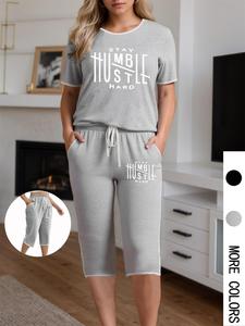 【Plus Size】 Letter Print Tee & Capri Pants Set, Casual Short Sleeve T-shirt & Skinny Pants, Women's Summer Clothes for Daily Wear, Suits