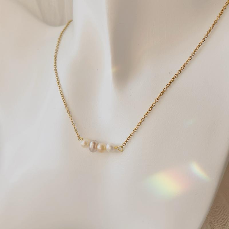4pcs Fresh water pearl necklace different colour pearls tarnish free silver and gold 0