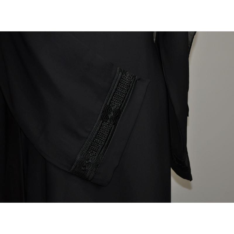 Wafa nida Black Closed Abaya 4