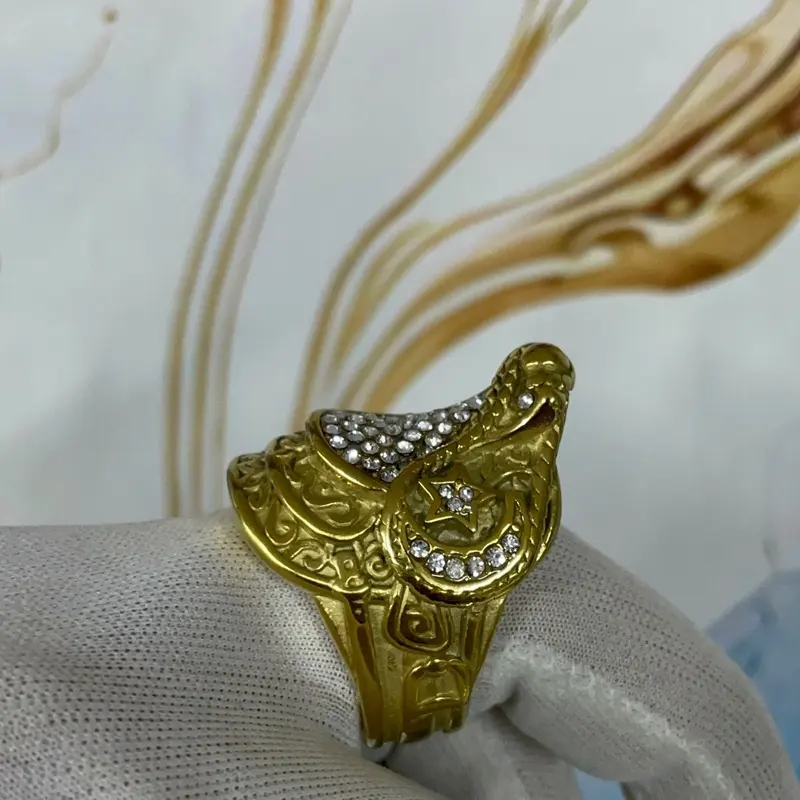 Premium Quality XXL Saddle Ring Iced out Stainless steel Gold Plated Bling Saddle Ring 1