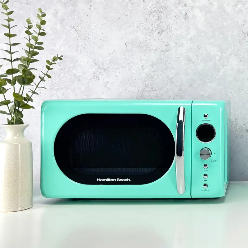 Hamilton Beach 20L Retro Mint Microwave 1