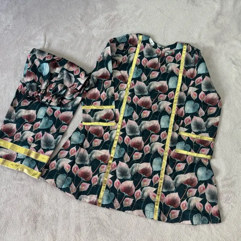 Girls Doria Lawn Traditional Suit Pakistani Summer Wear for Girls eid collection 1