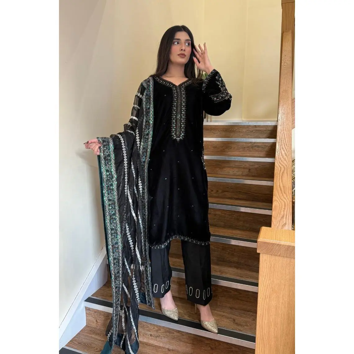 Motif Velvet Embroidered Suit