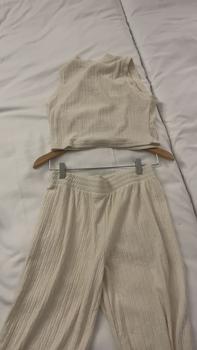 Product Review of Two-piece Set Women's Solid Textured Co-ord Set, Casual Round Neck Crop Tank Top & Wide Leg High Waist Pants Set, Ladies Summer Clothes for Daily Wear from L**n 🥥**. 0