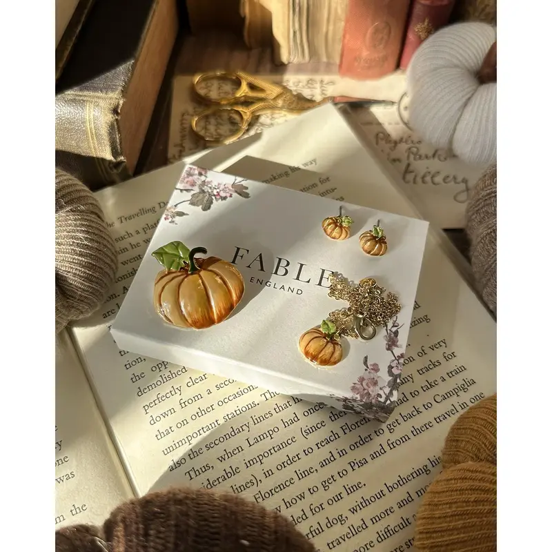 Enamel Pumpkin Short Necklace 1
