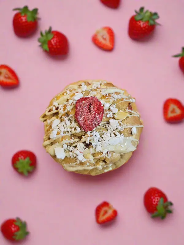 Gourmet Handmade Cookies - Individual/Single Cookie in Your Chosen Flavour, Including Classic Chocolate, Red Velvet, Peanut Butter, Speculoos, Kinder, Cherry Bakewell, Galaxy, Caramilk, and More! yummy treats choc chip viral 3