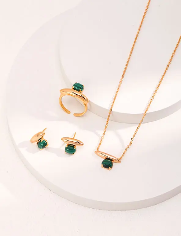 Malachite Gold Ring 1