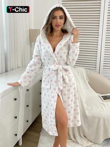 Women's full body butterfly knot nightgown, soft and comfortable, with small pockets on both sides. Same style waist belt, plush hood, thick robe. Autumn and winter styles, plush warm home clothes, outdoor casual pajamas