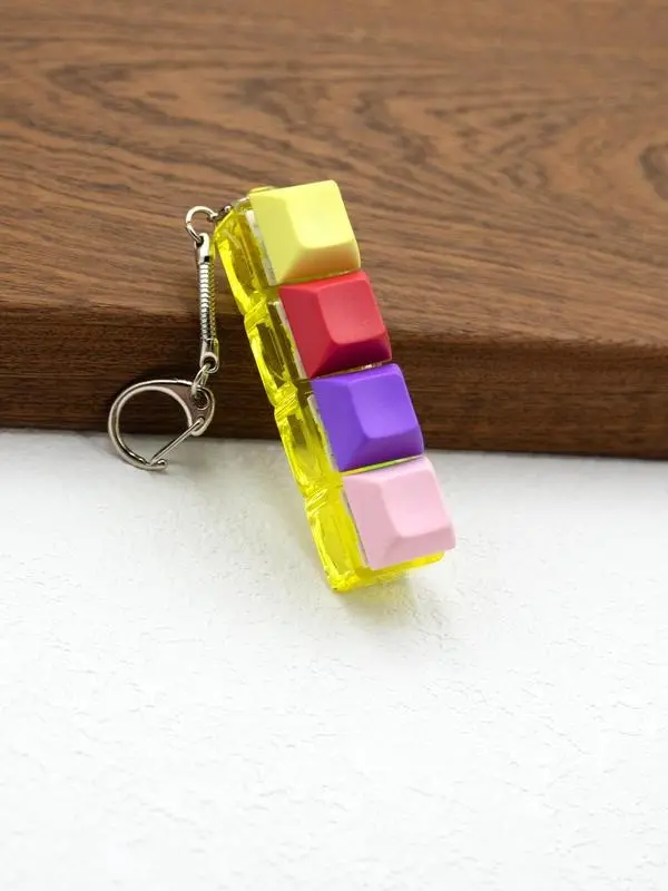 Fun Keycap Keyboard Keychain As Summer Outfits 2025, Punk Style Keyboard 4 Keys Toy Keychain for Women & Men, Summer Fashion Accessories for Daily Use for Decompression Gift 5