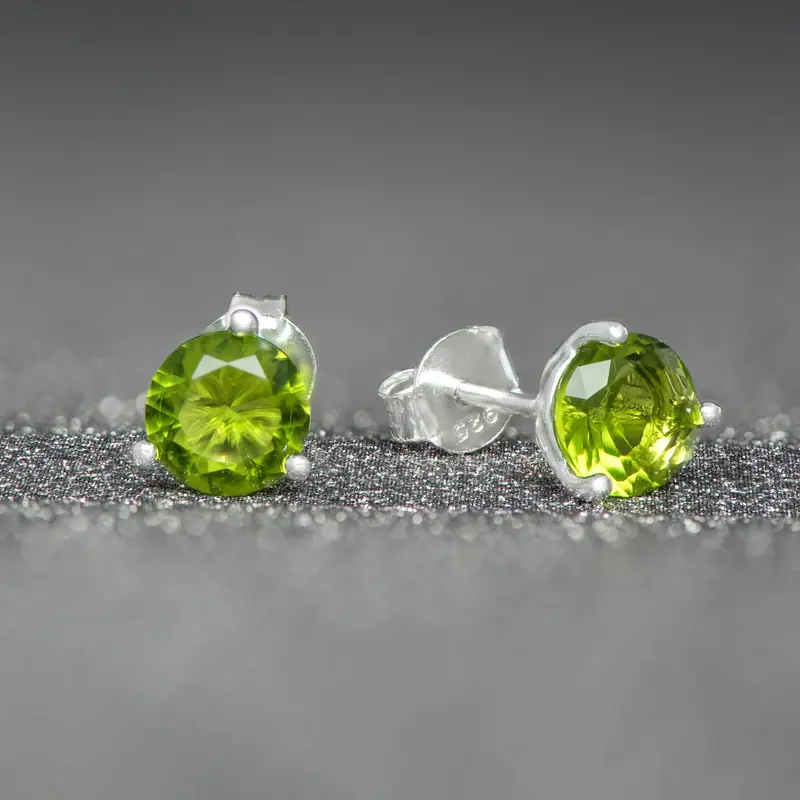 August Birthstone Stud Earrings 1