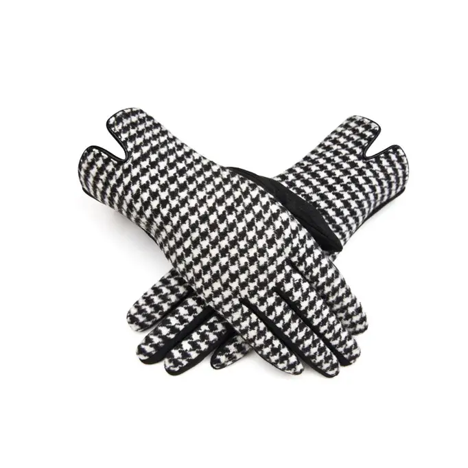 Dogtooth Gloves