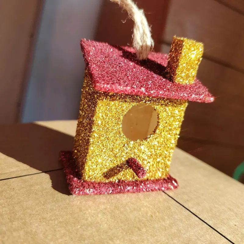 Small Hanging Glitter Birdbox, confetti glitter bomb 2