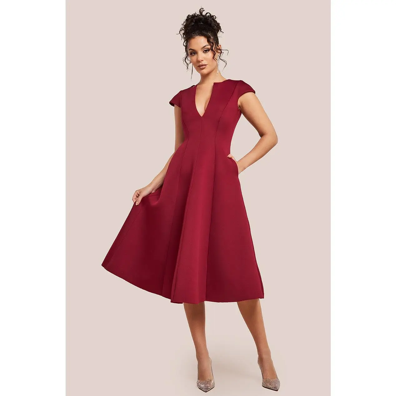Goddiva Cap Sleeve Plunging V-Neckline A-line Midi Dress - Wine