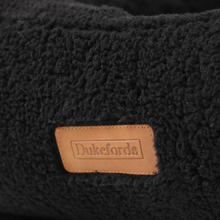 Black Fleece Oval Bed | Luxe 1