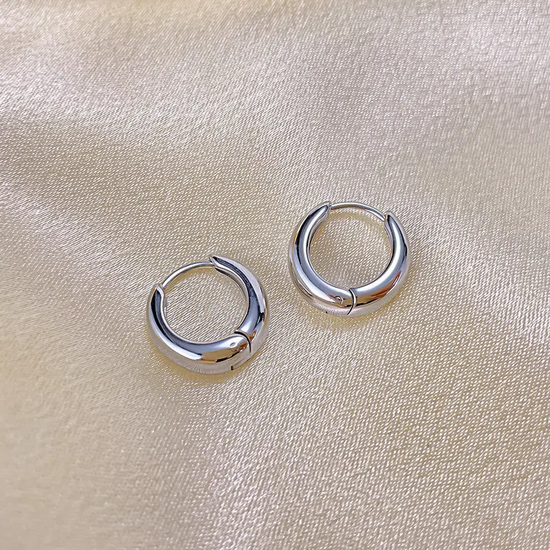 Oufer Stainless Steel Simple Elegant Hoop Earring For Girlfriend/Women/Daily/Party as Gift 4