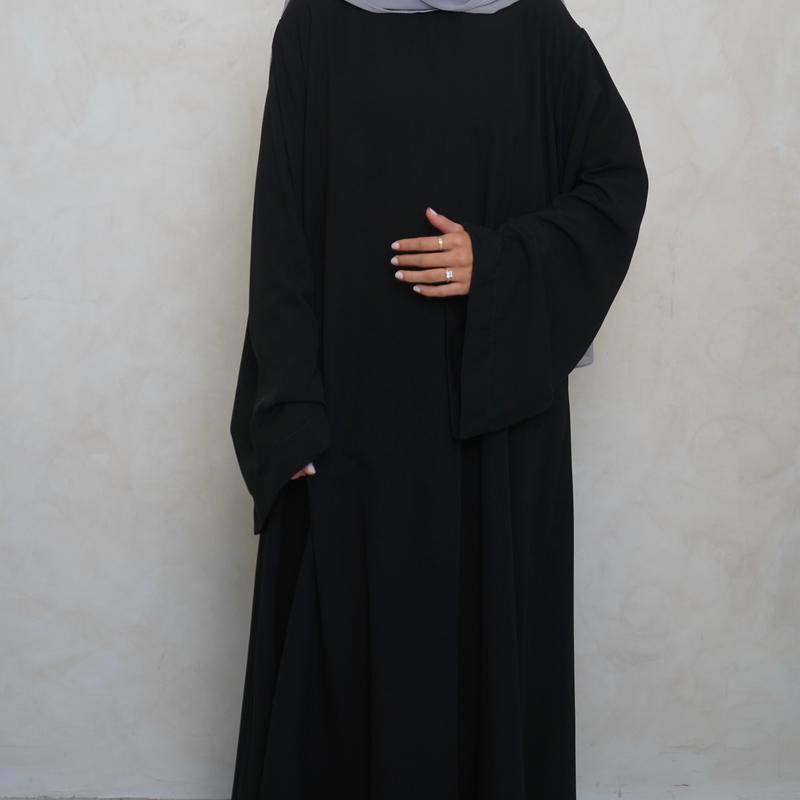 Mary’s Closed Abaya Black 1