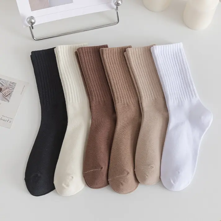 6 pairs of solid color mid-tube socks, suitable for daily outdoor wear, fashionable, casual and comfortable for all seasons, cotton, suitable for students, girls, sports, travel