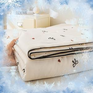 Heart & Bowknot Pattern Air Conditioning Quilt, Soft Comfortable Cooling Quilt, Bedding Supplies for Home Bedroom Dormitory
