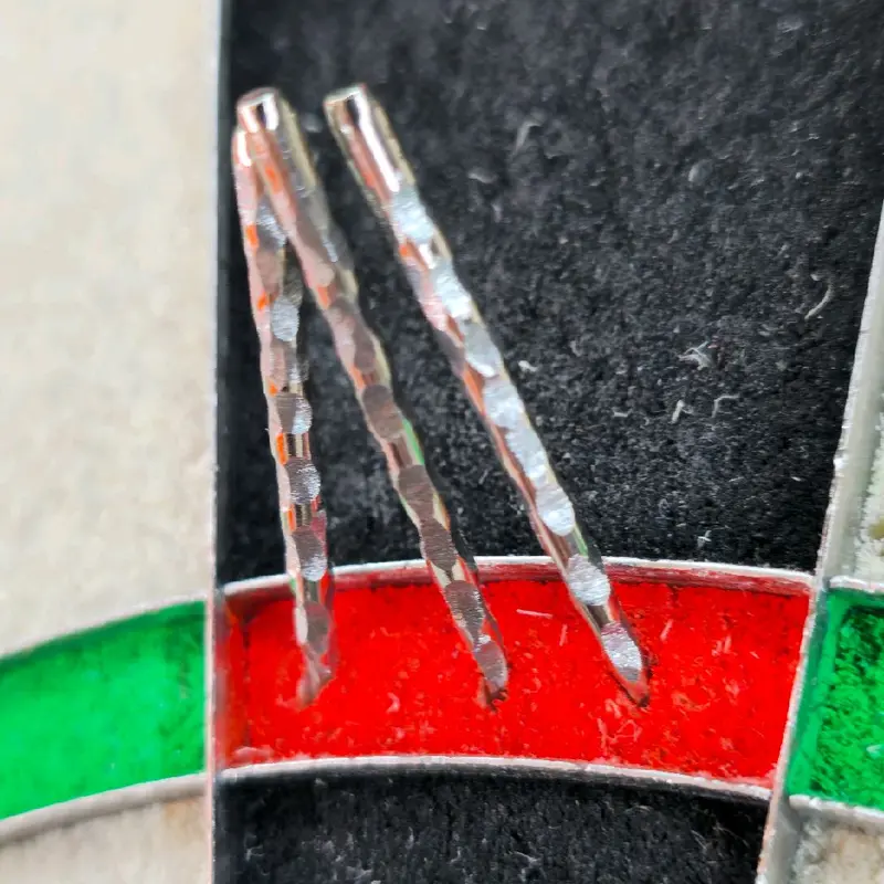 Jukebox Deaf Leopard Standard Dart Points 4