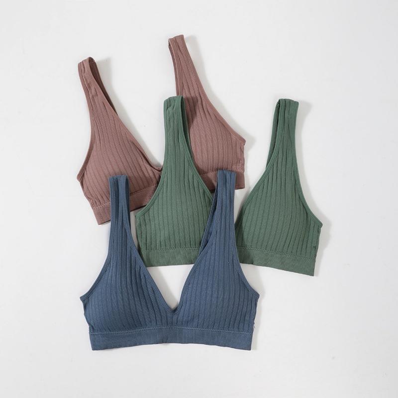 Product Introduction of French Cross Border Deep V Large Bra Women's Sports Bra Yoga Wrap Chest Traceless Back Non Marking Large Padded Bra 0