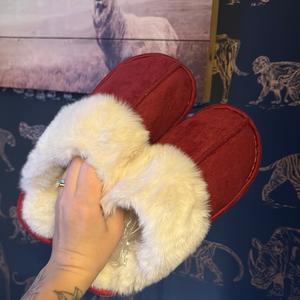 Wine Coloured Cosy Slip On Slippers - Soft And Fluffy cute