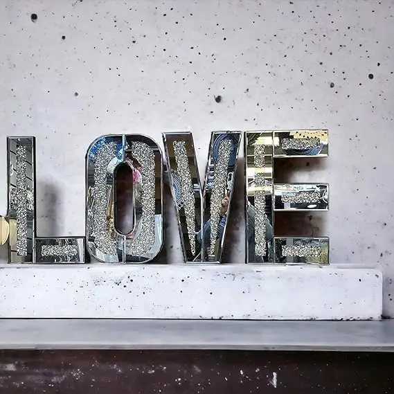 Crushed Diamond LOVE Letters – Luxury Mirrored Home Decor | Gift Idea | 30x50cm Freestanding Display 2