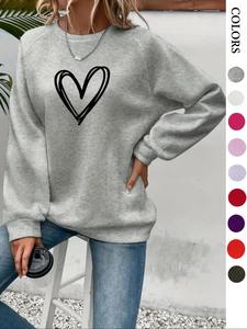 Women's Polyester Heart Print Long Sleeve Crewneck Sweatshirt, Lady Casual Raglan Sleeve Round Neck Pullover, Sweatshirts for Women, Women's Tops Crewneck Clothes for Daily Wear, Comfort Womenswear, Workwear for Women, Trending Clothing Women