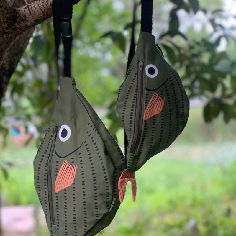 Adorable Tropical Fish Waist Pack for Kids, Green Water-Resistant Coin Purse, Crossbody Bag for Boys & Girls 4