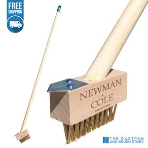 Wooden Weeding Brush for Effective Block Paving Cleaning - Patio Cleaner Tool with Angled Brass Bristles, Metal Blade Scraper and Long Handle