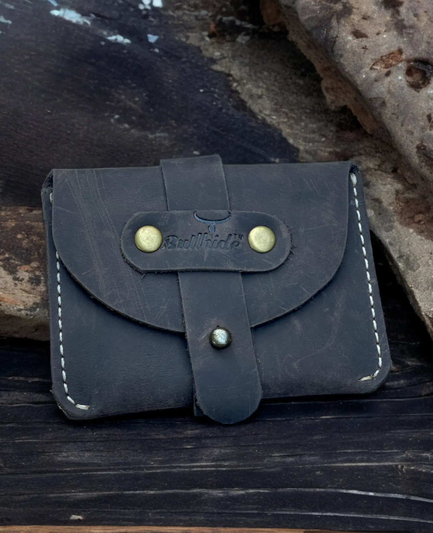 Bullhide Genuine Leather Smart Wallet - Sleek and Durable Credit Card Holder