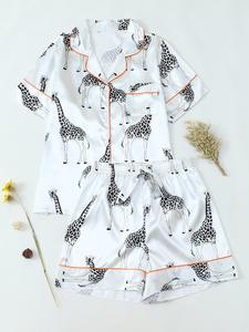 Women's Giraffe Print Satin Pajama Two-piece Set, Casual Comfy Short Sleeve Shirt & Shorts Loungewear Set, Ladies Summer Sleepwear